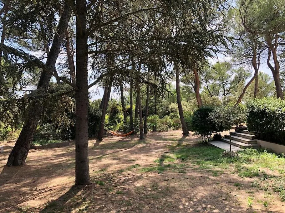 Villa Bois Romay Dans Le Luberon Avec Piscine, Tennis Et Petanque. La Bastide-des-Jourdans